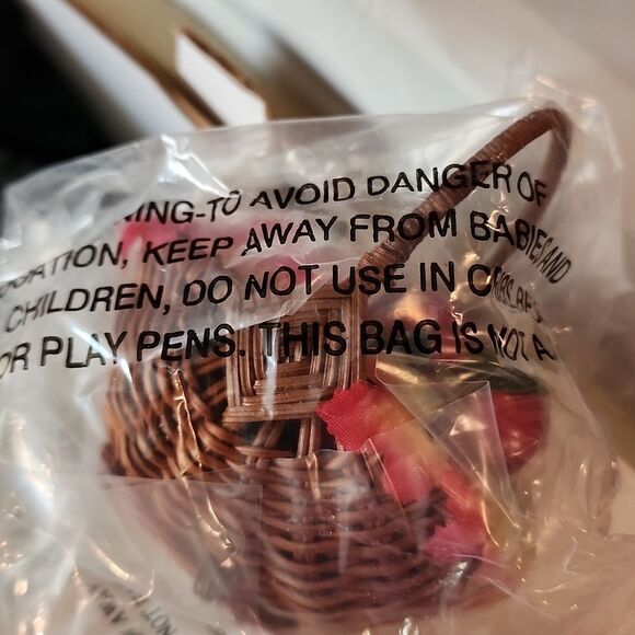 Marie Osmonds Autumn Harvest Limited Edition Porcelean Doll New In Box - Picture 7 of 13